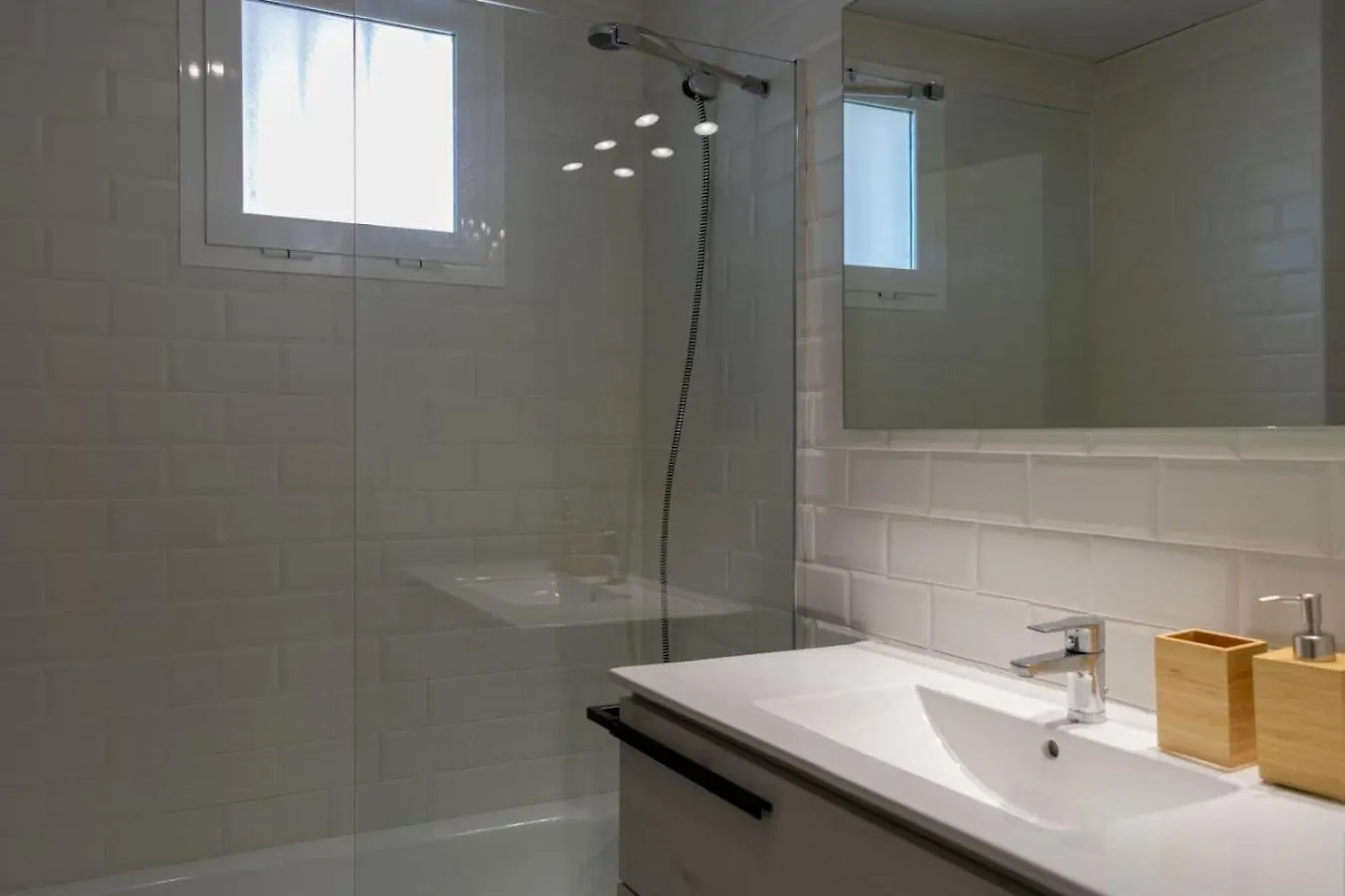 3Br Family Apartment With Pool マニルバ