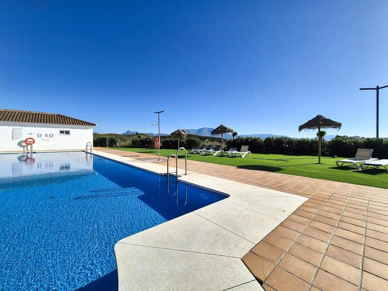 3Br Family Apartment With Pool マニルバ